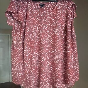 Torrid White and Red Flutter Sleeve Blouse